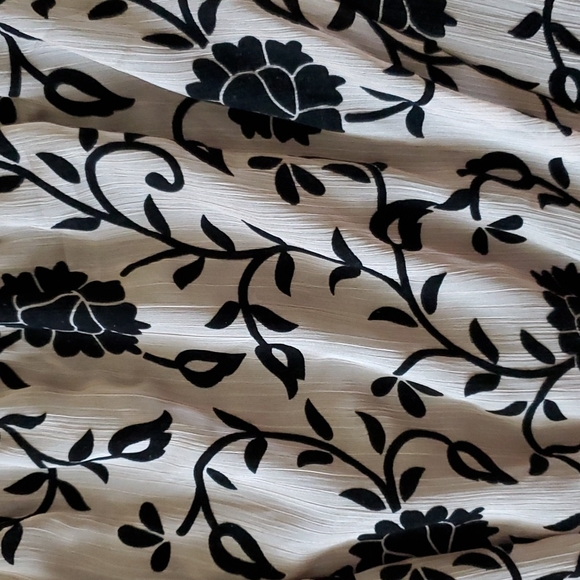 Flair The Label Blouse - Picture 2 of 5